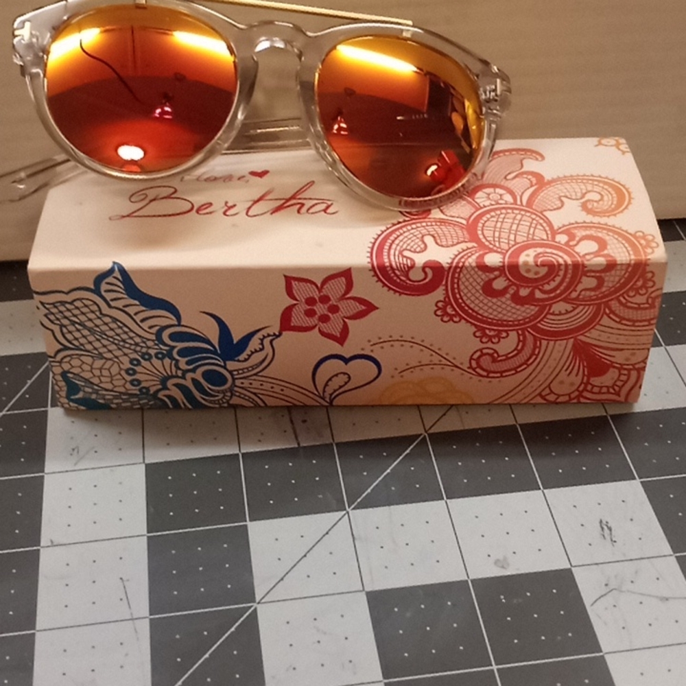Bertha Jenna Polarized Mirrored Sunglasses
